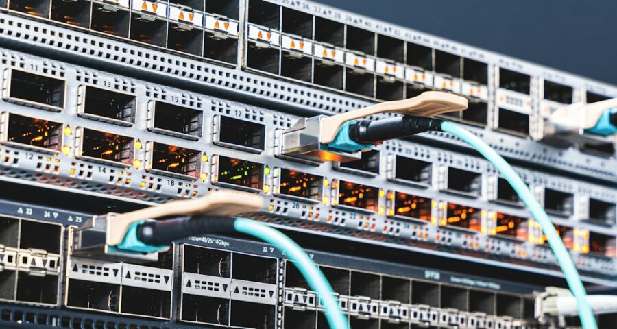 Photo 4G vs 5G network availability timeline